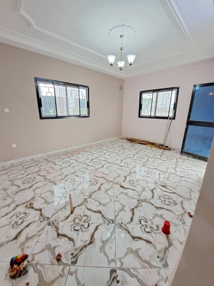 41061- APPARTEMENT MODERNE SITUÉ À LENDI