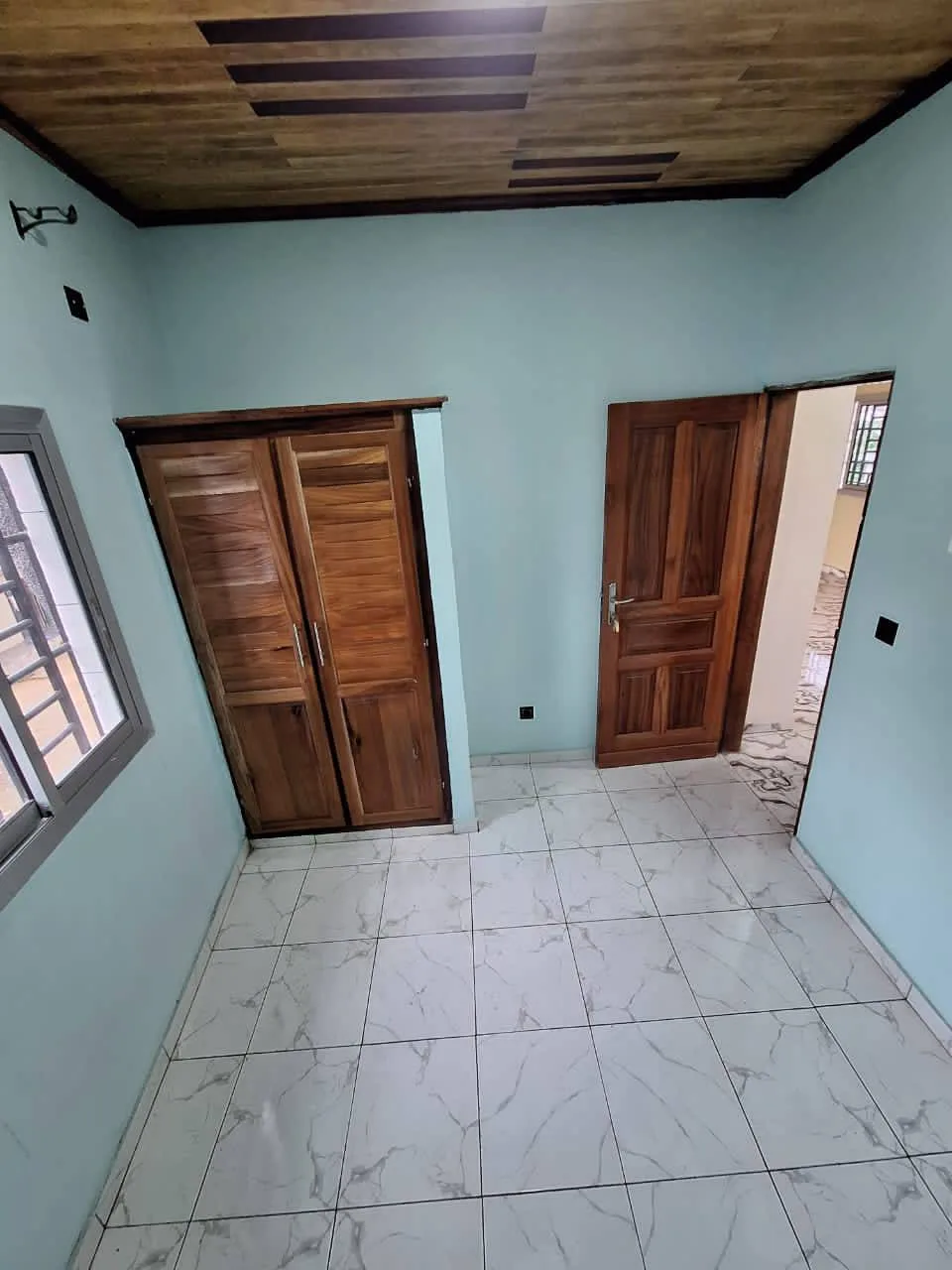APPARTEMENT MODERNE SITUÉ À LOGBESSOU