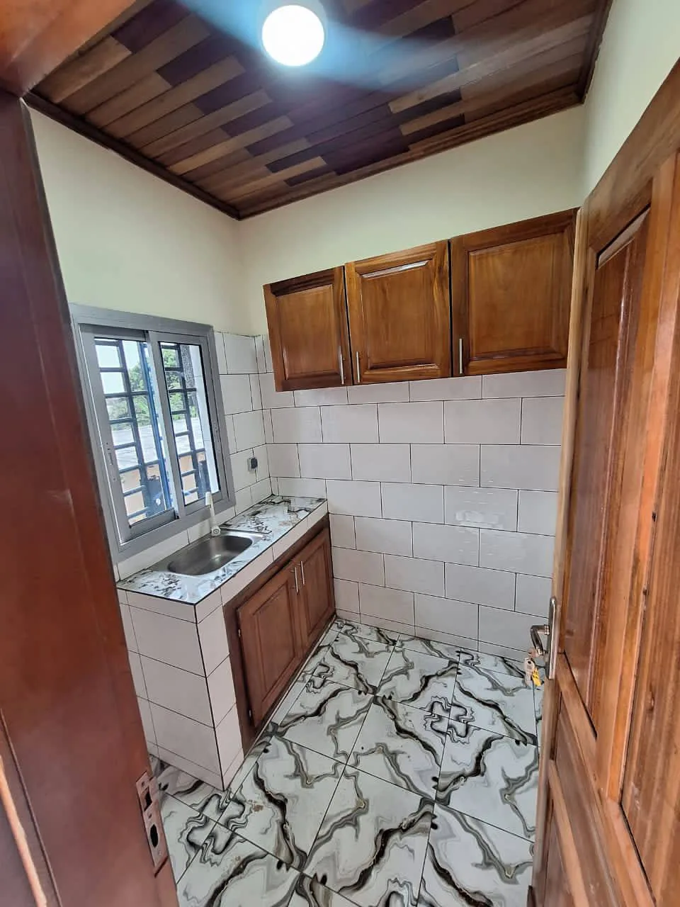 APPARTEMENT MODERNE SITUÉ À LOGBESSOU