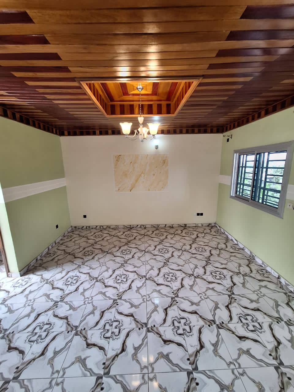 41104- APPARTEMENT MODERNE SITUÉ À LOGBESSOU