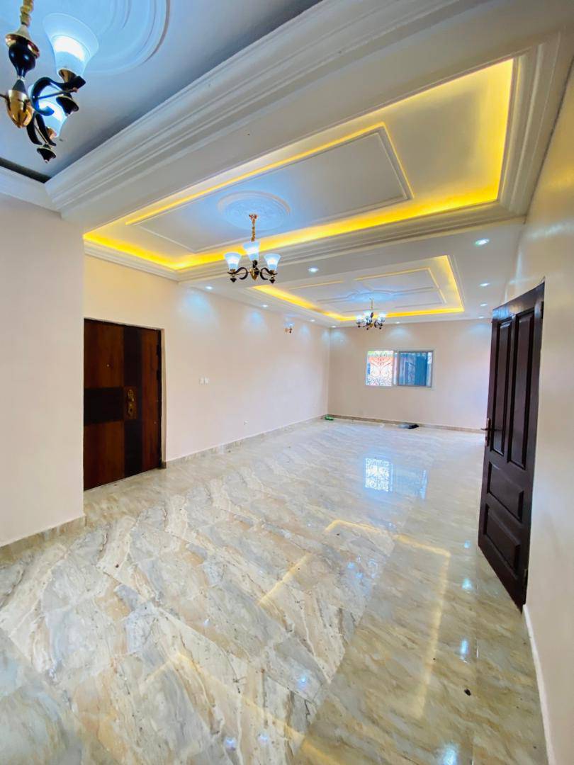 SM_appart_makepe_120426_sln3