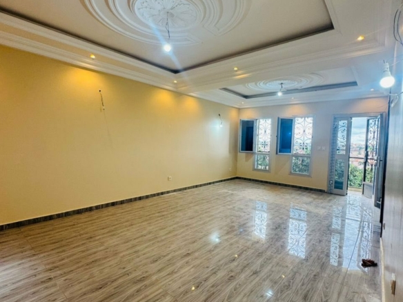 40705- Appartement haut standing Nsimeyong Terre Rouge