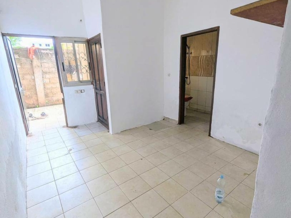 MAGNIFIQUE CHAMBRE À LOUER, YAOUNDÉ NKOLFOULOU