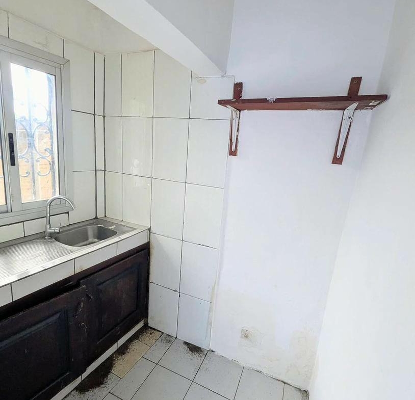 MAGNIFIQUE CHAMBRE À LOUER, YAOUNDÉ NKOLFOULOU