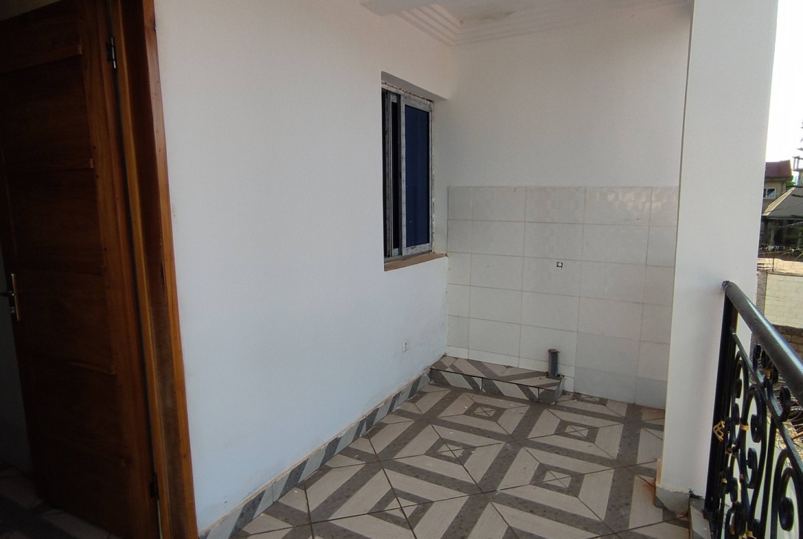 Appartement moderne à louer à Yaoundé Nkozoa vers Olembé