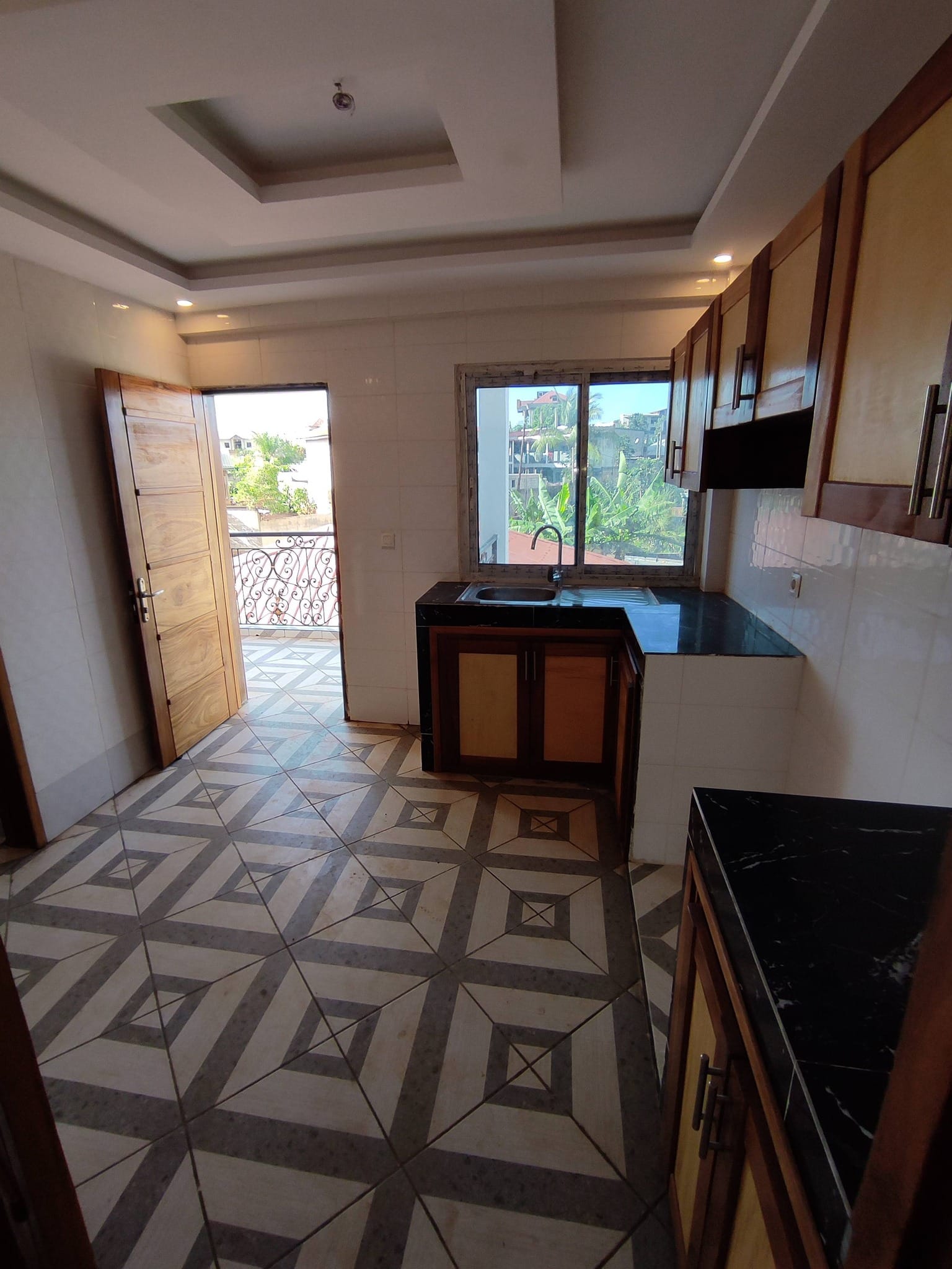 BI_appart_nkozoa_240526_csn1 Appartement moderne à louer à Yaoundé Nkozoa vers Olembé