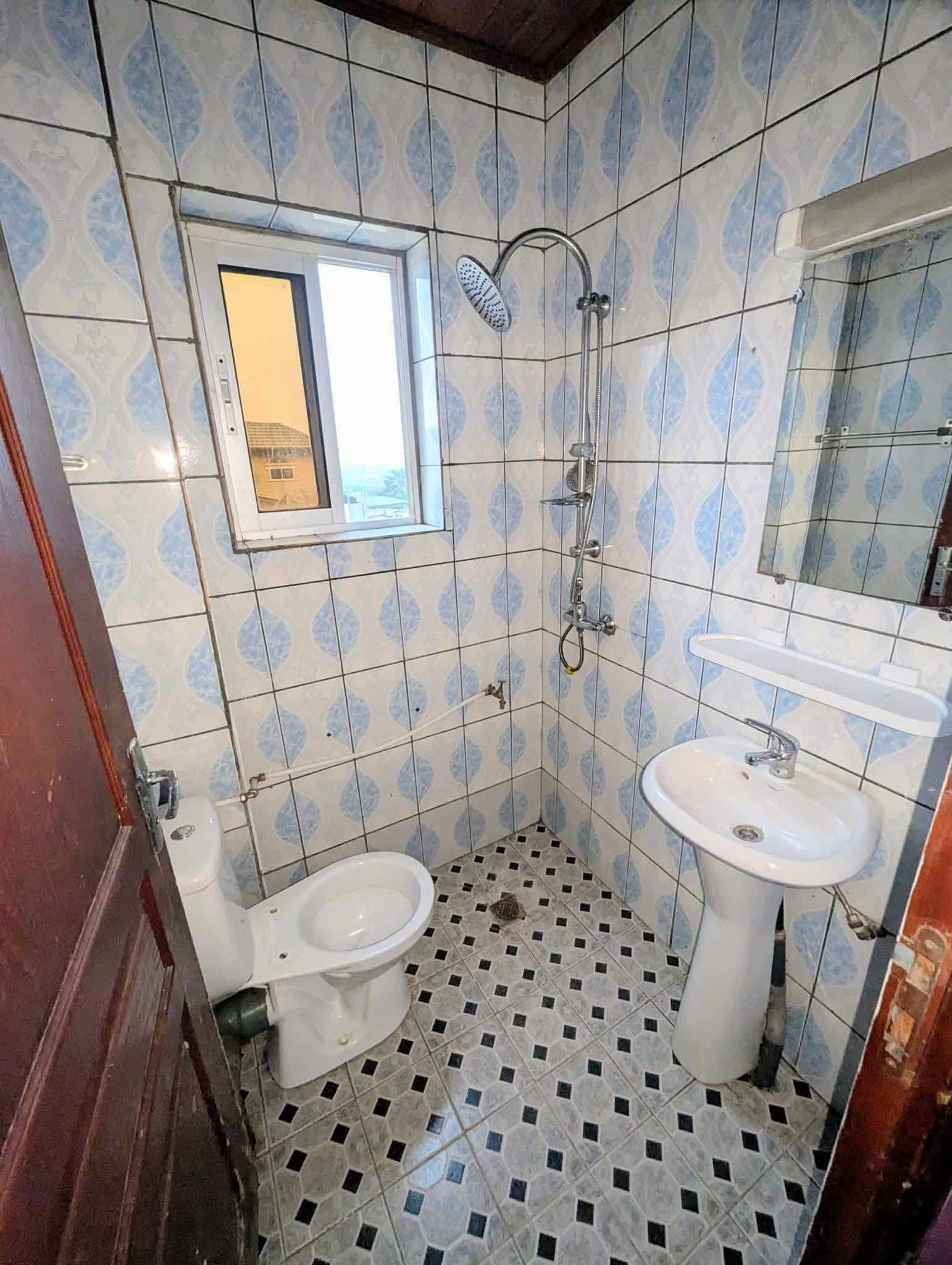 MAGNIFIQUE STUDIO À LOUER, YAOUNDÉ FOUGEROLLE
