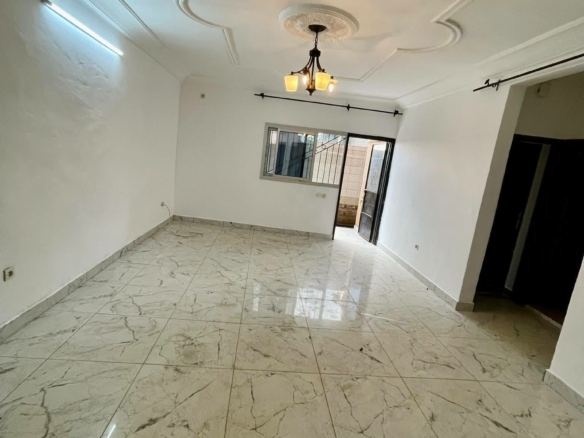Appartement moderne à louer à Nsimeyong