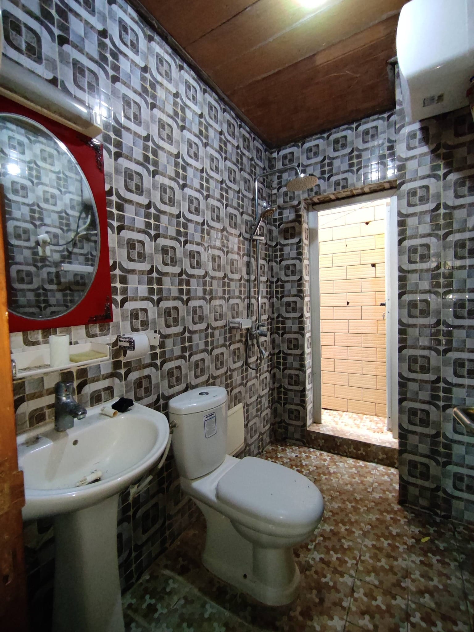 Studio moderne climatisé individuel à louer à Damas