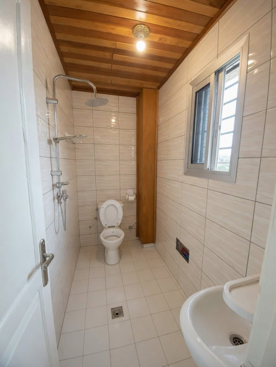 Studio 4 pièces situé à Nyalla à 200fcfa de la route