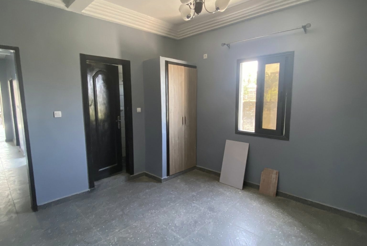 Magnifique studio à louer à Yassa 75000 fcfa