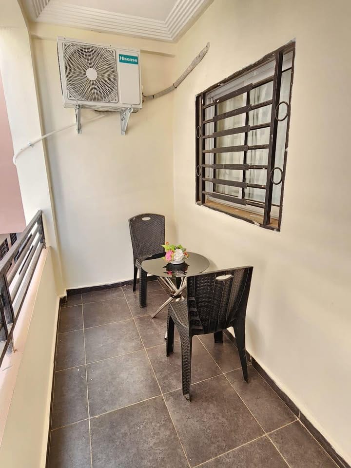 Studio meublé disponible à Yaoundé Brigarde odza