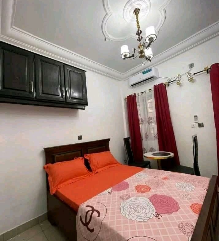 MAGNIFIQUE CHAMBRE MEUBLÉE À LOUER À ETOUG-ÉBÉ