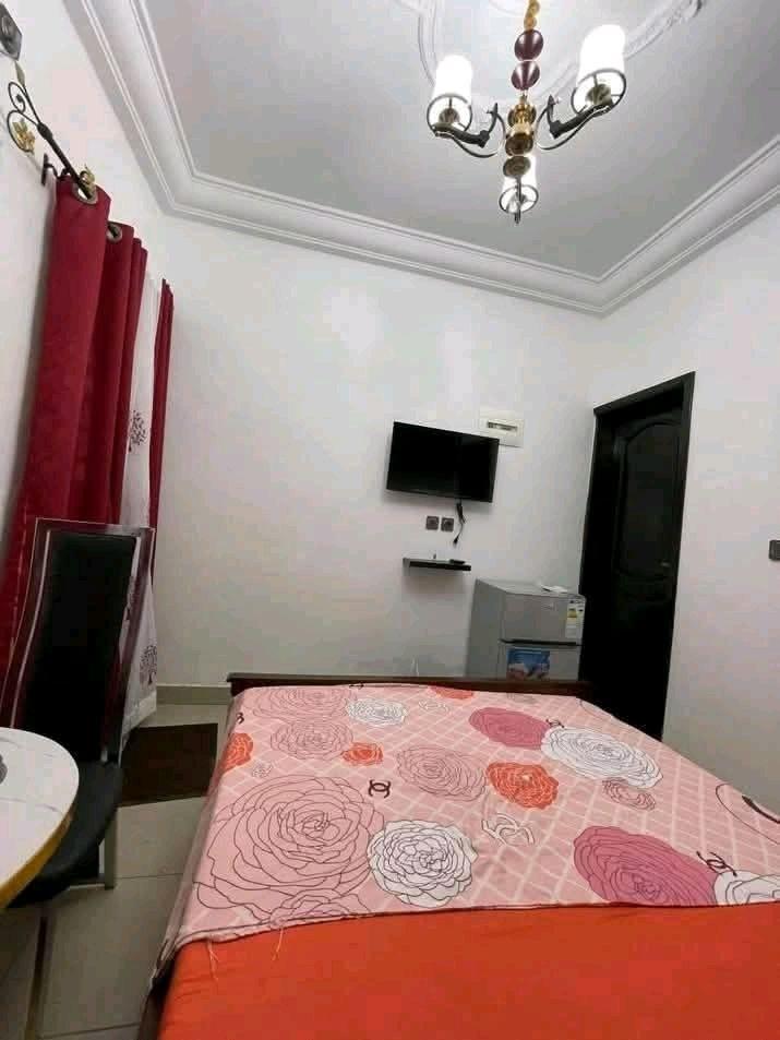MAGNIFIQUE CHAMBRE MEUBLÉE À LOUER À ETOUG-ÉBÉ