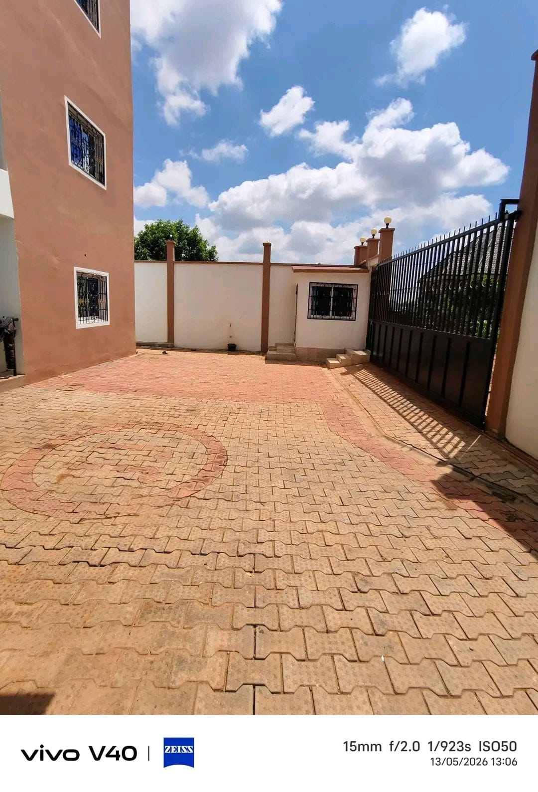 APPARTEMENT MODERNE ET SPACIEUX – YAOUNDÉ, TSINGA VILLAGE