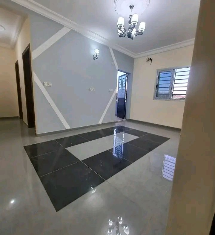 STUDIO MODERNE NOUVELLEMENT CONSTRUIT, YAOUNDÉ NKOLFOULOU