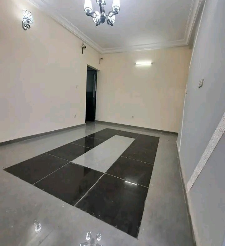 STUDIO MODERNE NOUVELLEMENT CONSTRUIT, YAOUNDÉ NKOLFOULOU