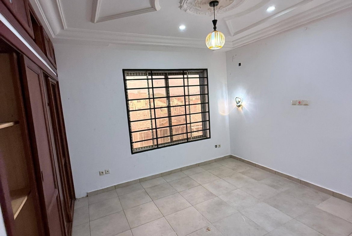 Appartement bon standing à louer, Yaoundé fougerolle