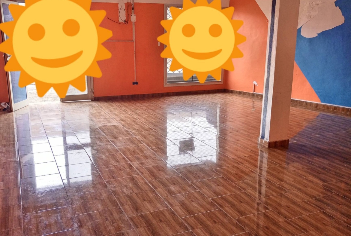 GRANDE BOUTIQUE À LOUER À YAOUNDÉ ELIG ESSONO