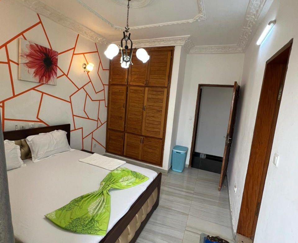 APPARTEMENT MODERNE STAFFÉ CLIMATISÉ SITUÉ À LOGPOM ANDEM