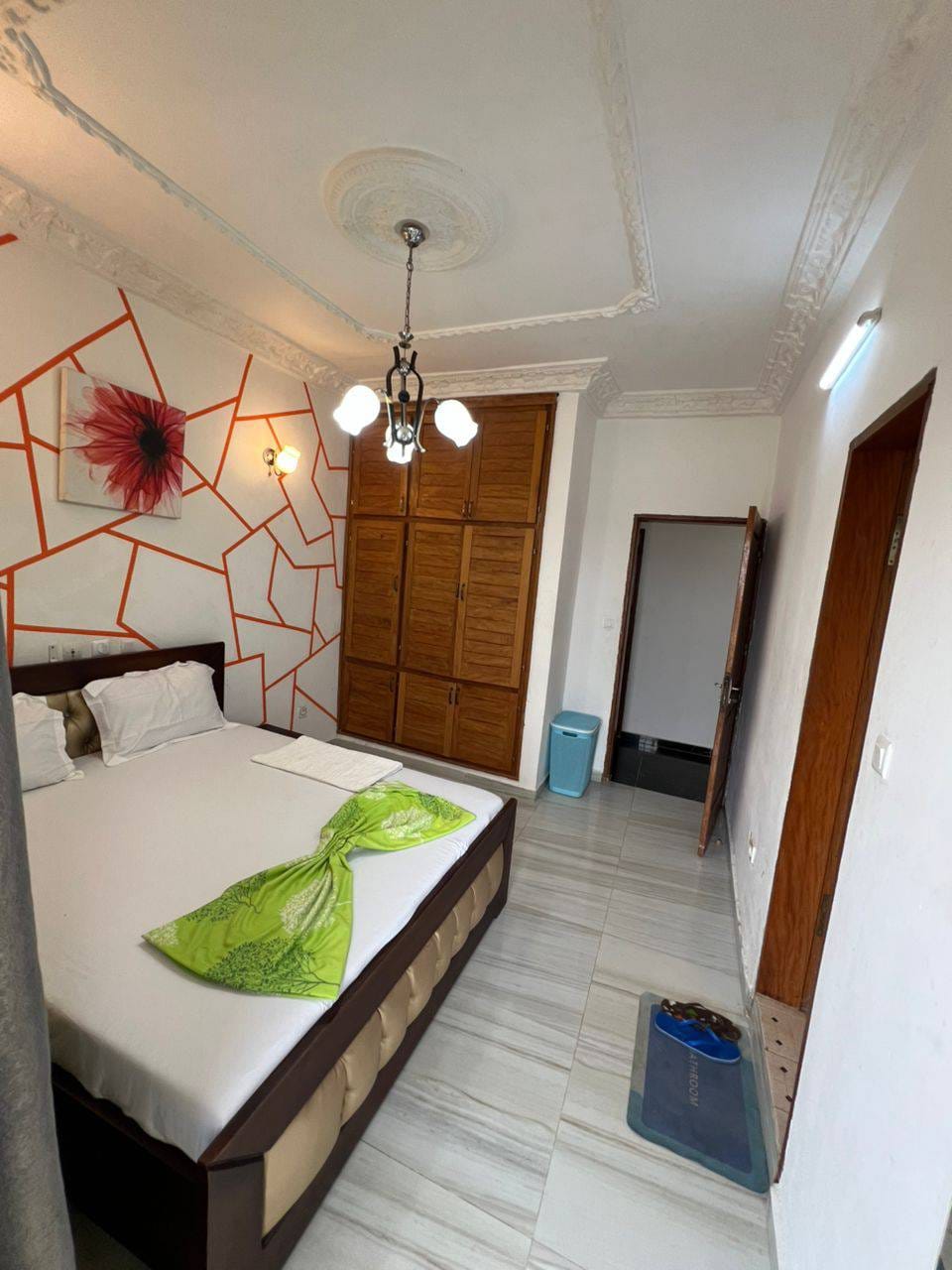 APPARTEMENT MODERNE STAFFÉ CLIMATISÉ SITUÉ À LOGPOM ANDEM