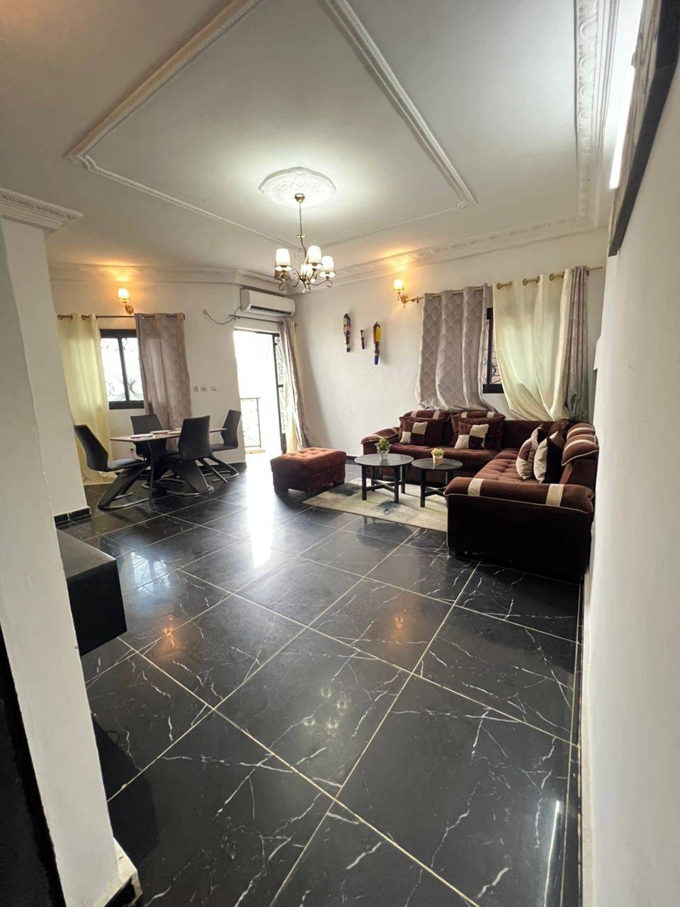 APPARTEMENT MODERNE STAFFÉ CLIMATISÉ SITUÉ À LOGPOM ANDEM