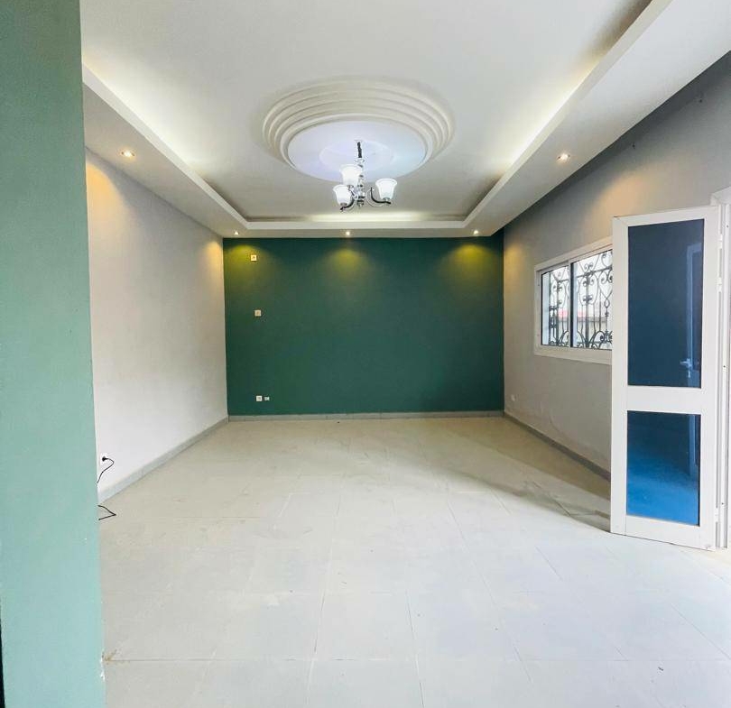 APPARTEMENT MODERNE STAFFÉ SITUÉ À LOGPOM BASSON