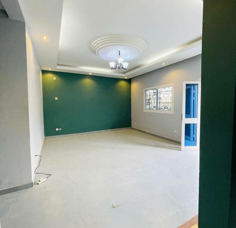 APPARTEMENT MODERNE STAFFÉ SITUÉ À LOGPOM BASSON