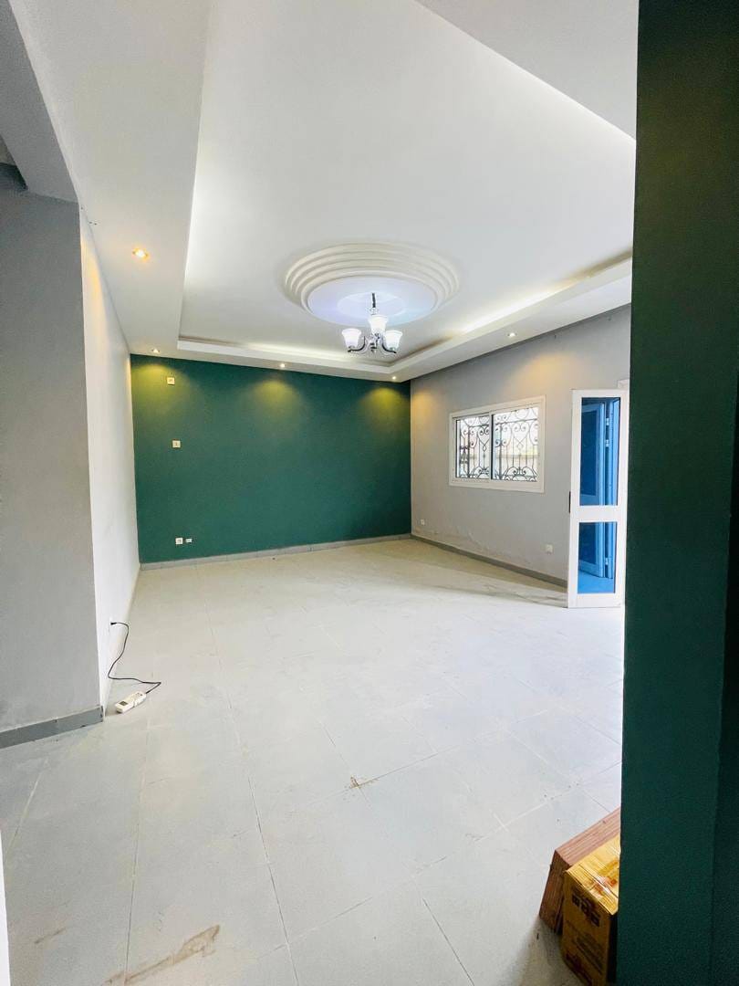 APPARTEMENT MODERNE STAFFÉ SITUÉ À LOGPOM BASSON