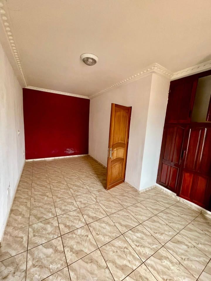 SUPERBE APPARTEMENT MODERNE À LOUER À MESSAMENDONGO