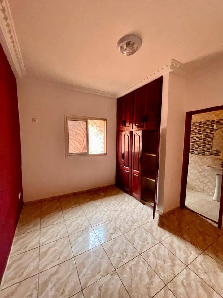 SUPERBE APPARTEMENT MODERNE À LOUER À MESSAMENDONGO