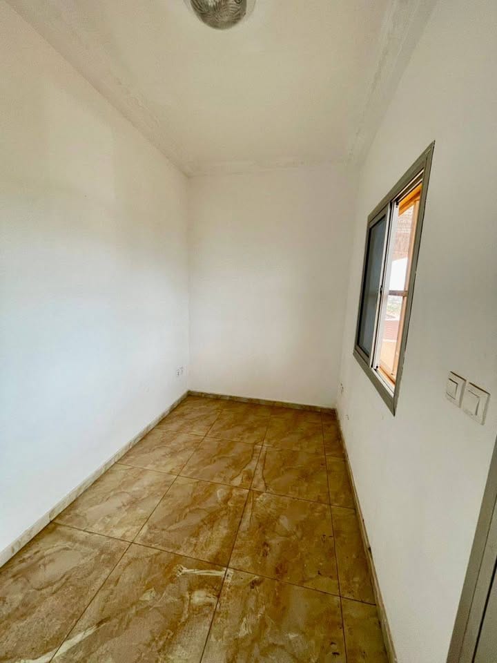 SUPERBE APPARTEMENT MODERNE À LOUER À MESSAMENDONGO