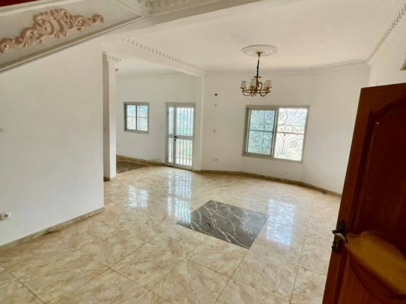 SUPERBE APPARTEMENT MODERNE À LOUER À MESSAMENDONGO