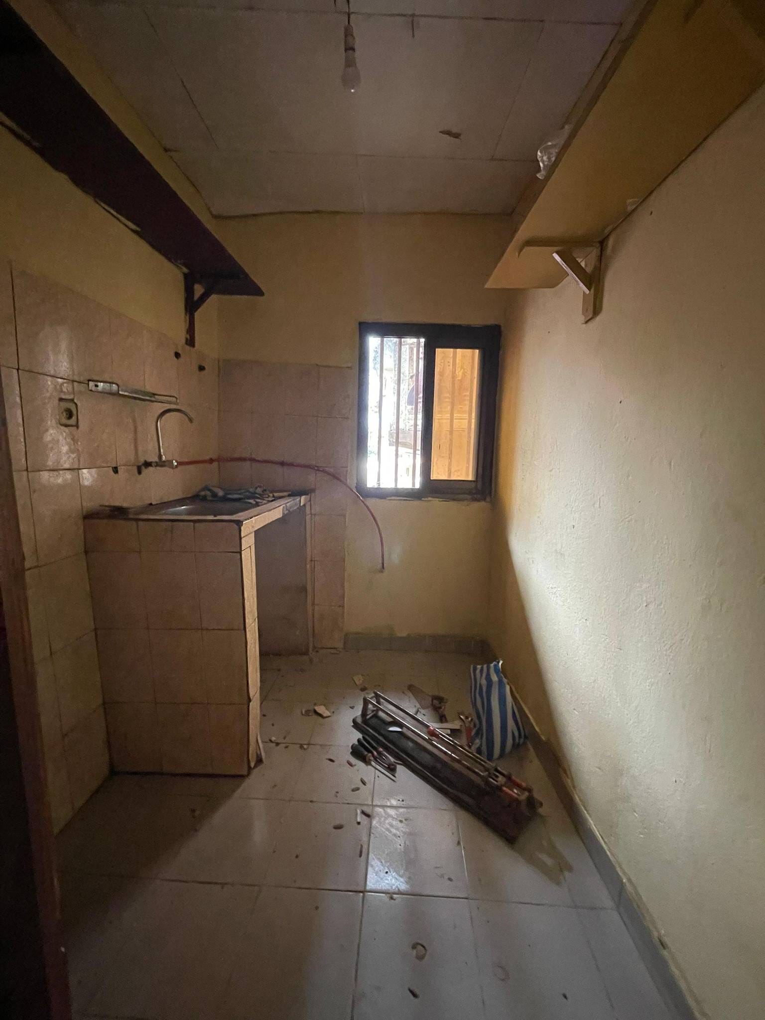 Appartement au 2e étage à louer, Yaoundé Tradex Éleveur