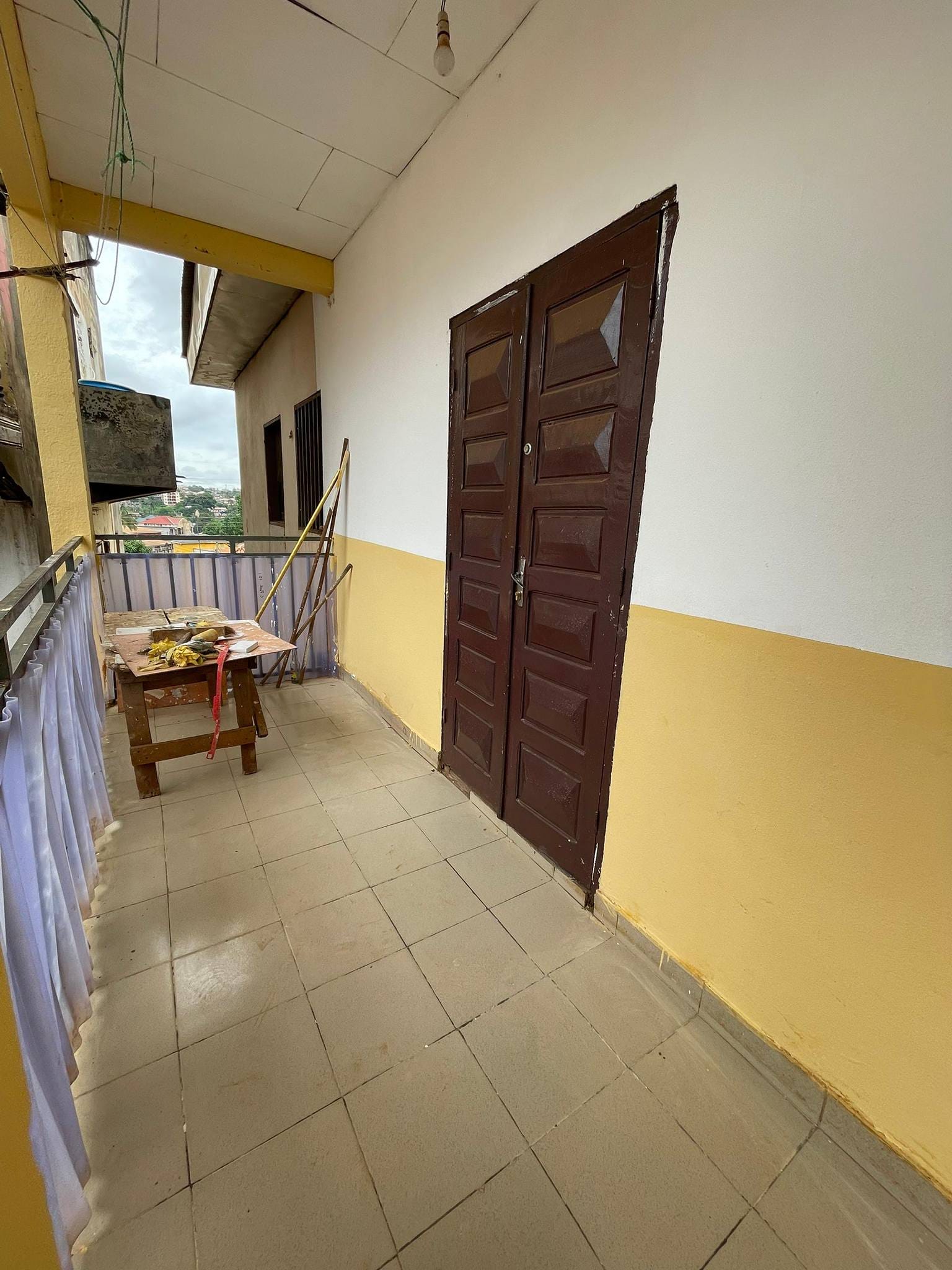 Appartement au 2e étage à louer, Yaoundé Tradex Éleveur