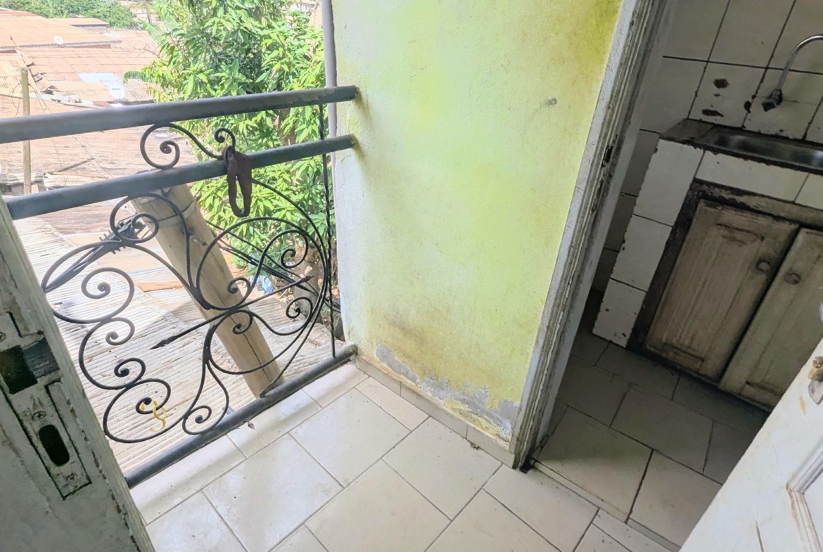  MAGNIFIQUE STUDIO À LOUER À TRANSFORTEUR NGOUSSO