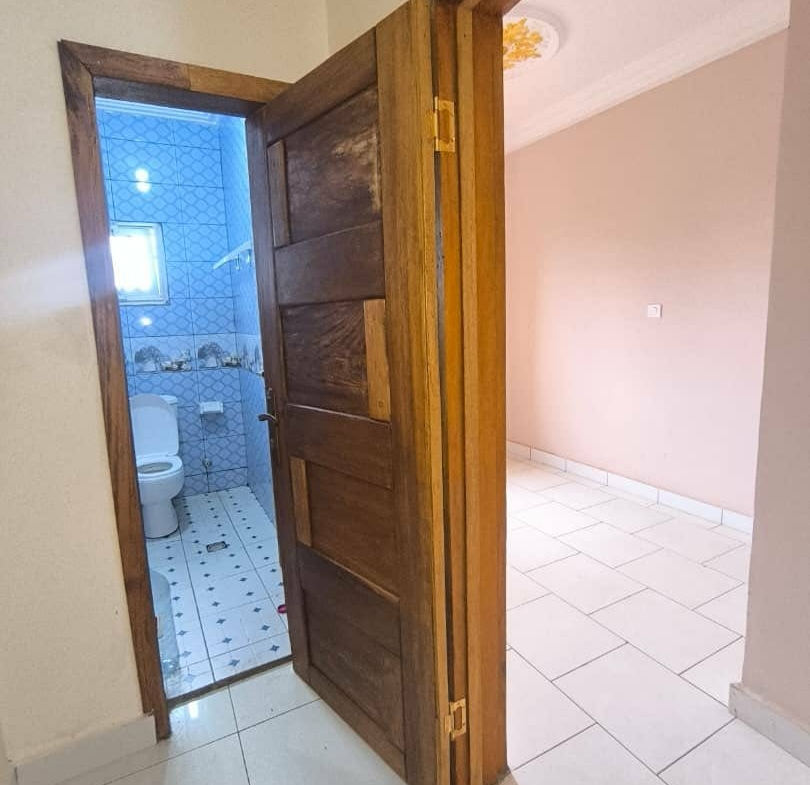MAGNIFIQUE STUDIO DE STANDING À LOUER, YAOUNDÉ SANTA BARBARA