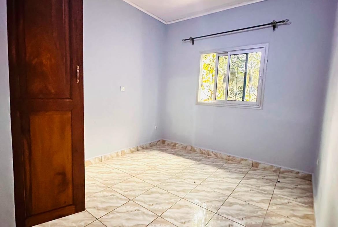 APPARTEMENT HAUT STANDING À LOUER, YAOUNDÉ EFOULAN