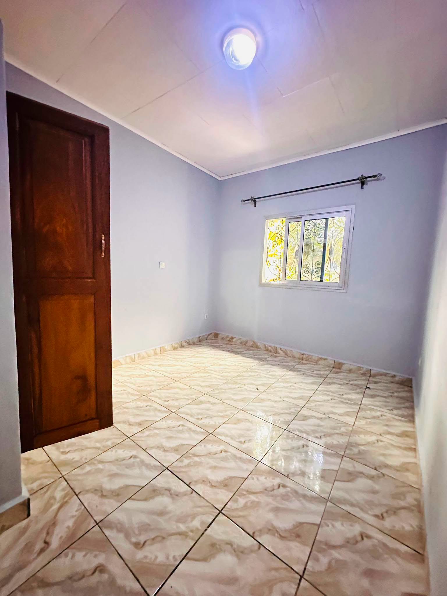APPARTEMENT HAUT STANDING À LOUER, YAOUNDÉ EFOULAN