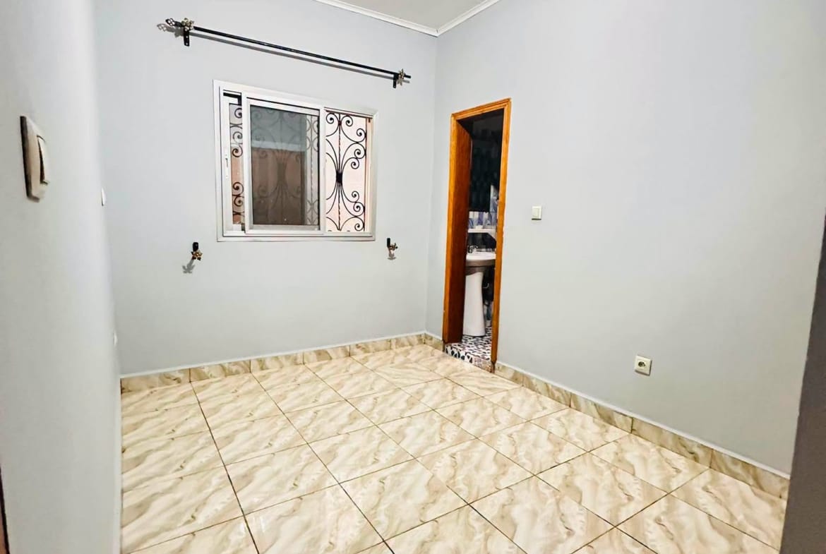 APPARTEMENT HAUT STANDING À LOUER, YAOUNDÉ EFOULAN