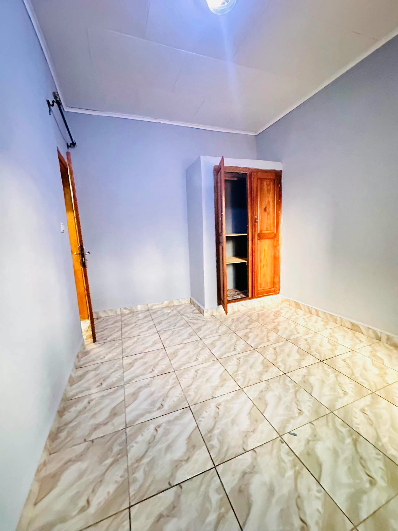 APPARTEMENT HAUT STANDING À LOUER, YAOUNDÉ EFOULAN