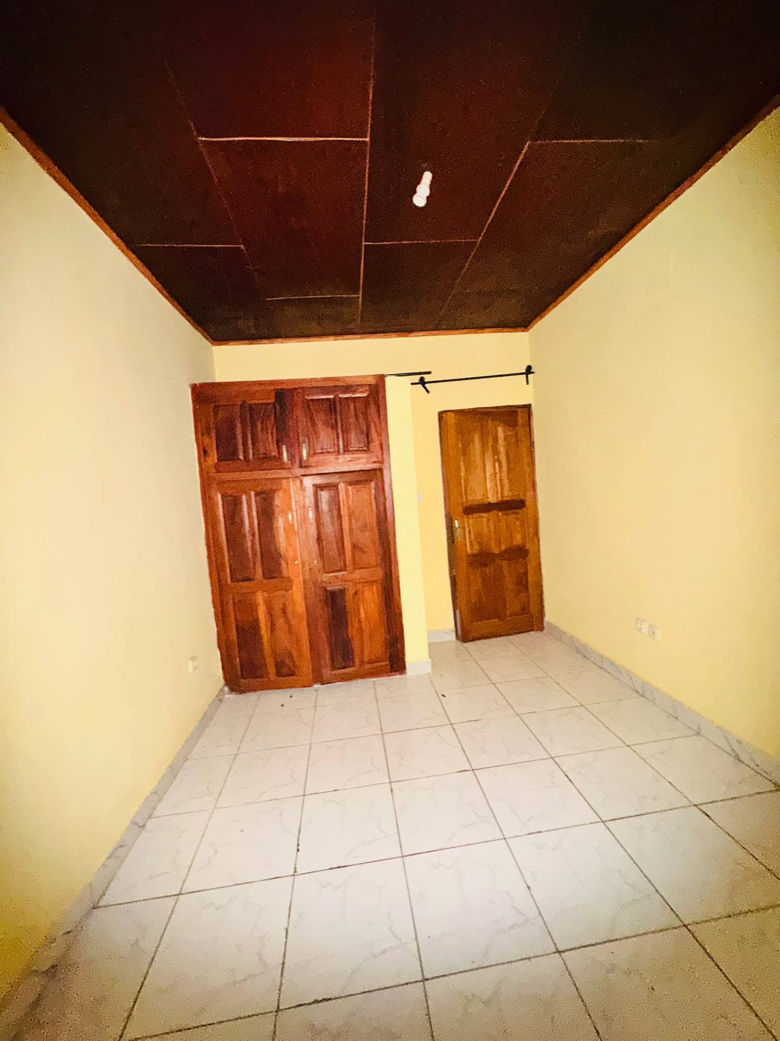 GRAND APPARTEMENT 2 CHAMBRES À LOUER, YAOUNDÉ NKOZOA