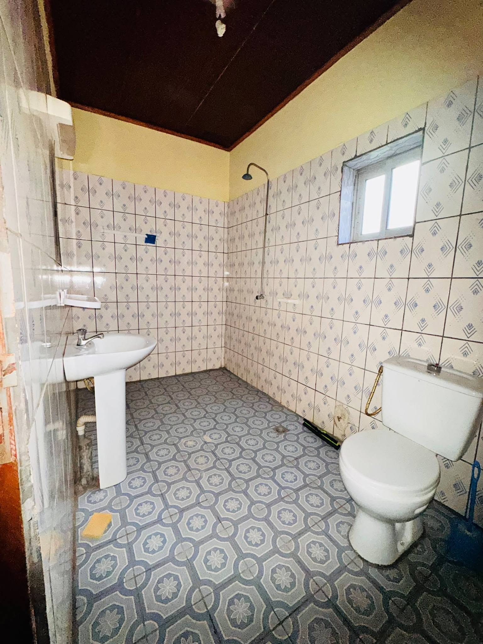 GRAND APPARTEMENT 2 CHAMBRES À LOUER, YAOUNDÉ NKOZOA
