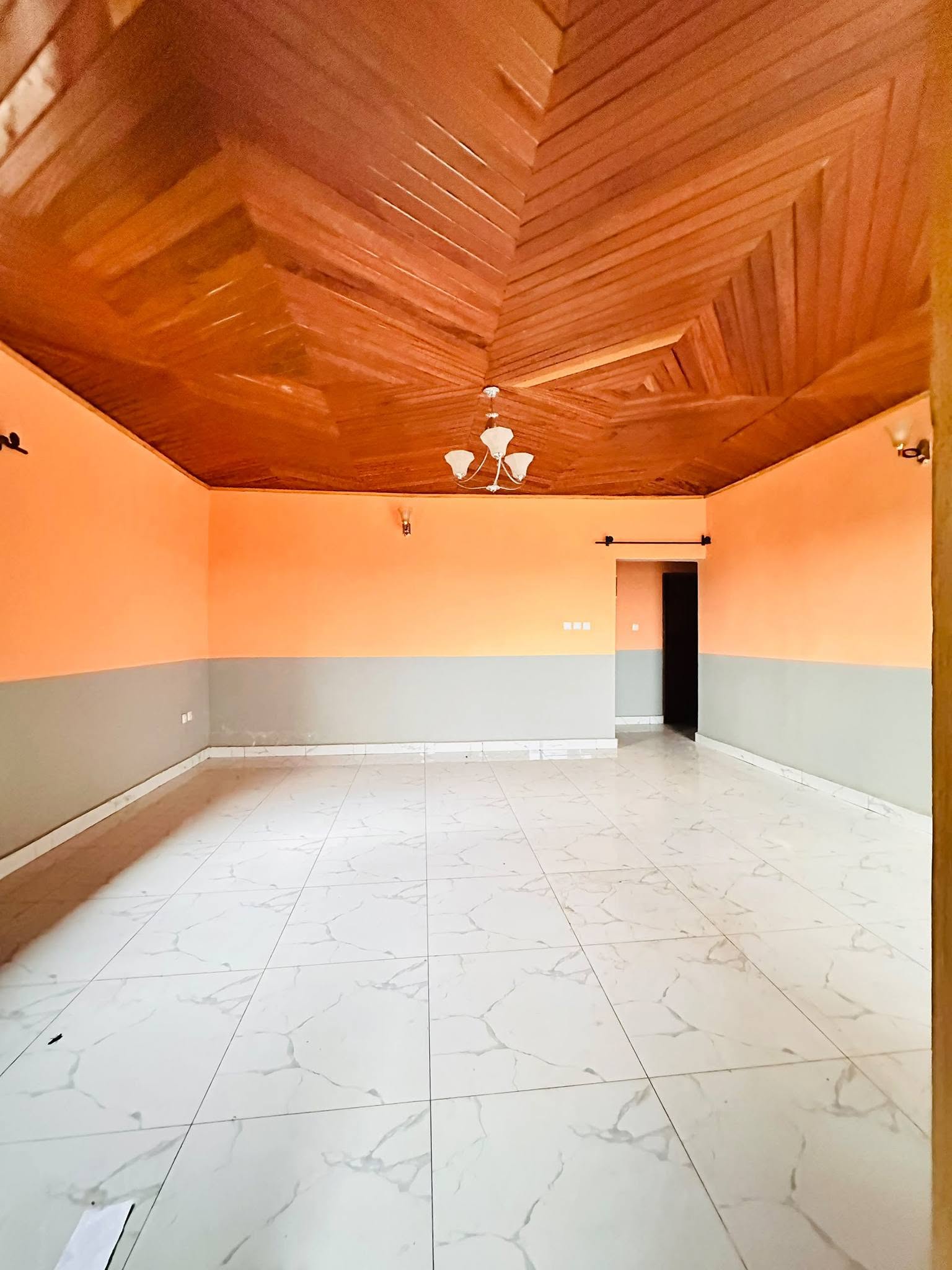 GRAND APPARTEMENT 2 CHAMBRES À LOUER, YAOUNDÉ NKOZOA