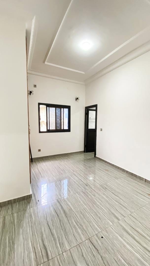 Appartement moderne à louer situé à Simbock Neptune 