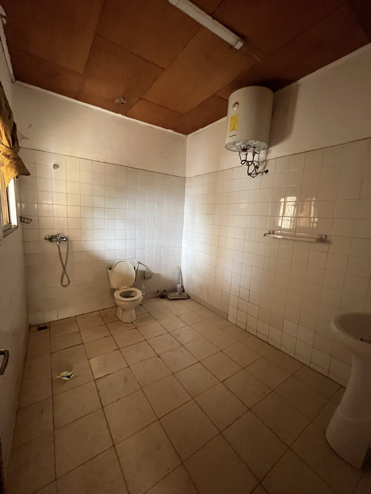 Appartement disponible seul dans la barrière à Marouaré Garoua
