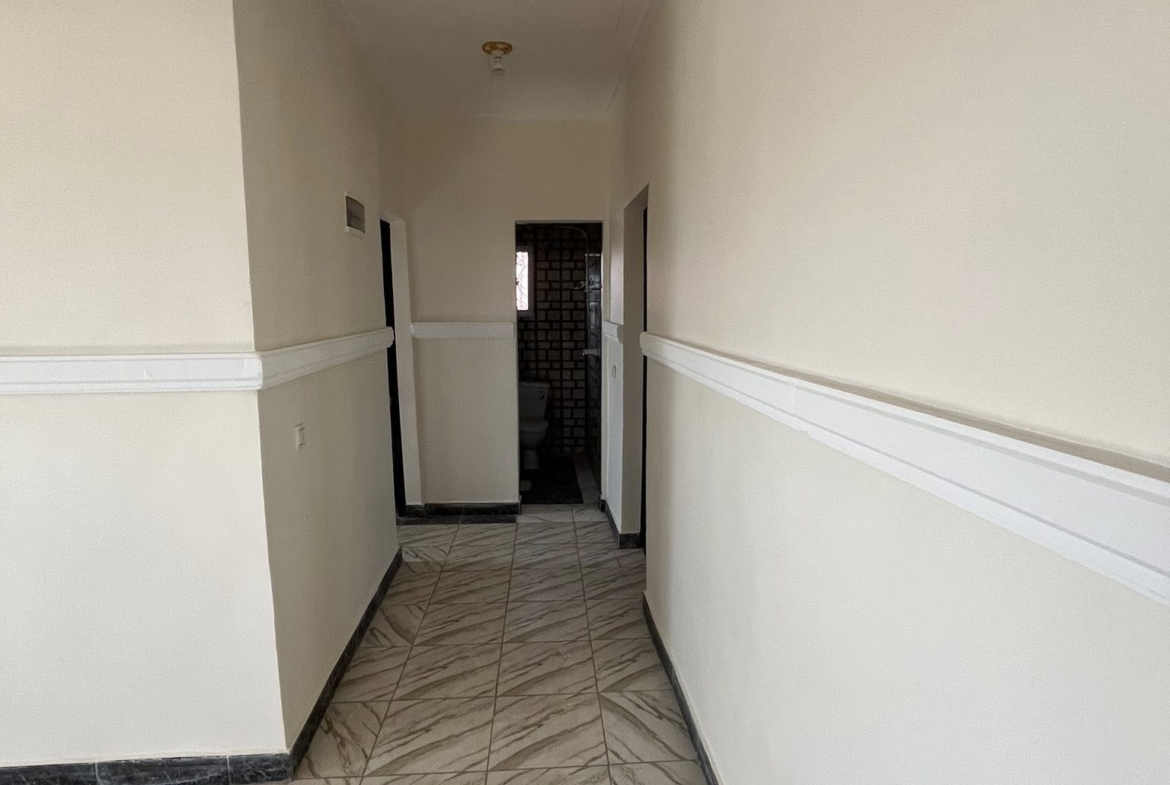 Appartement neuf dans un camp de 2 personnes à Kanadi Garoua