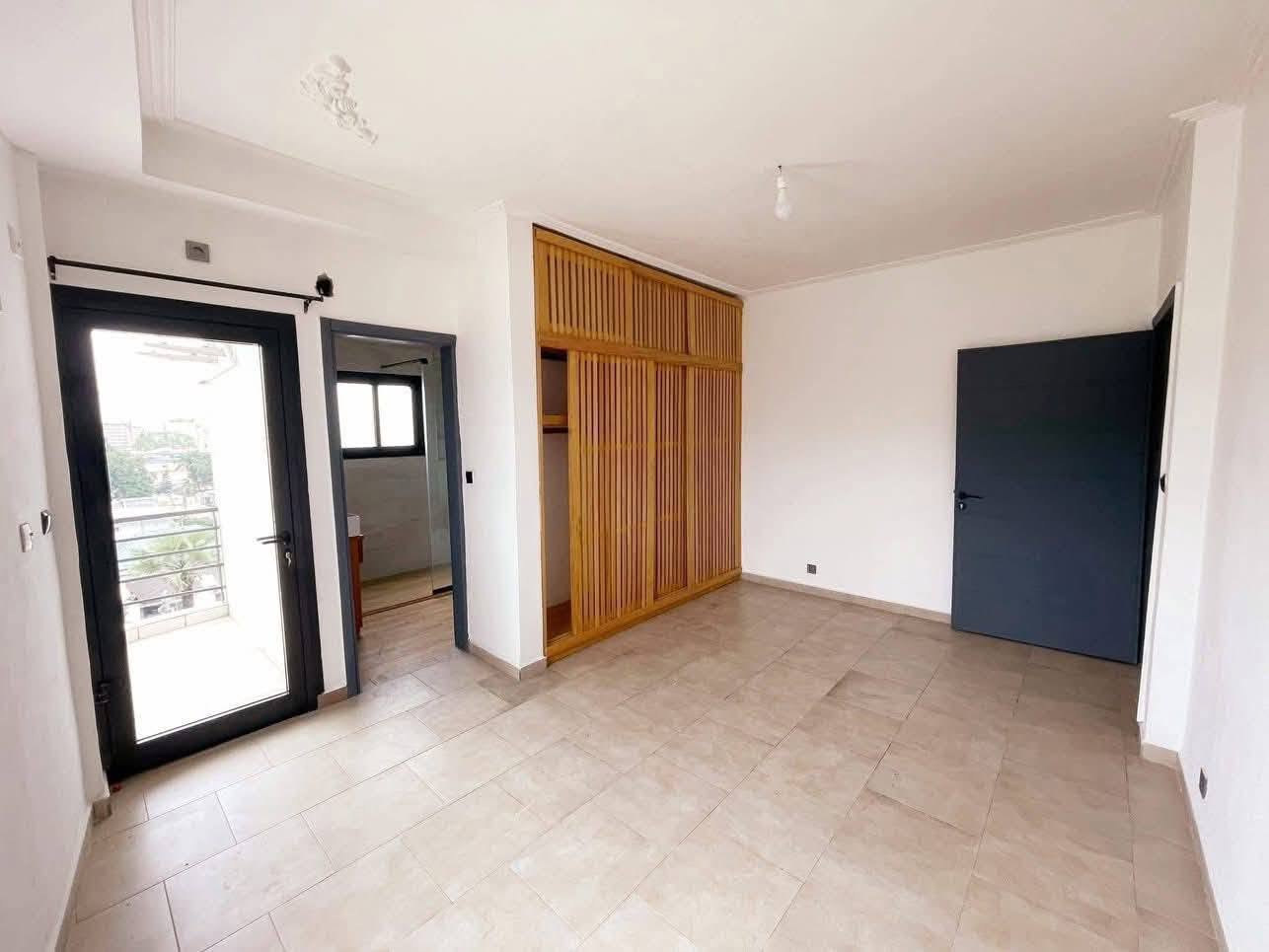 Appartement de bon standing à louer à Douala Bali