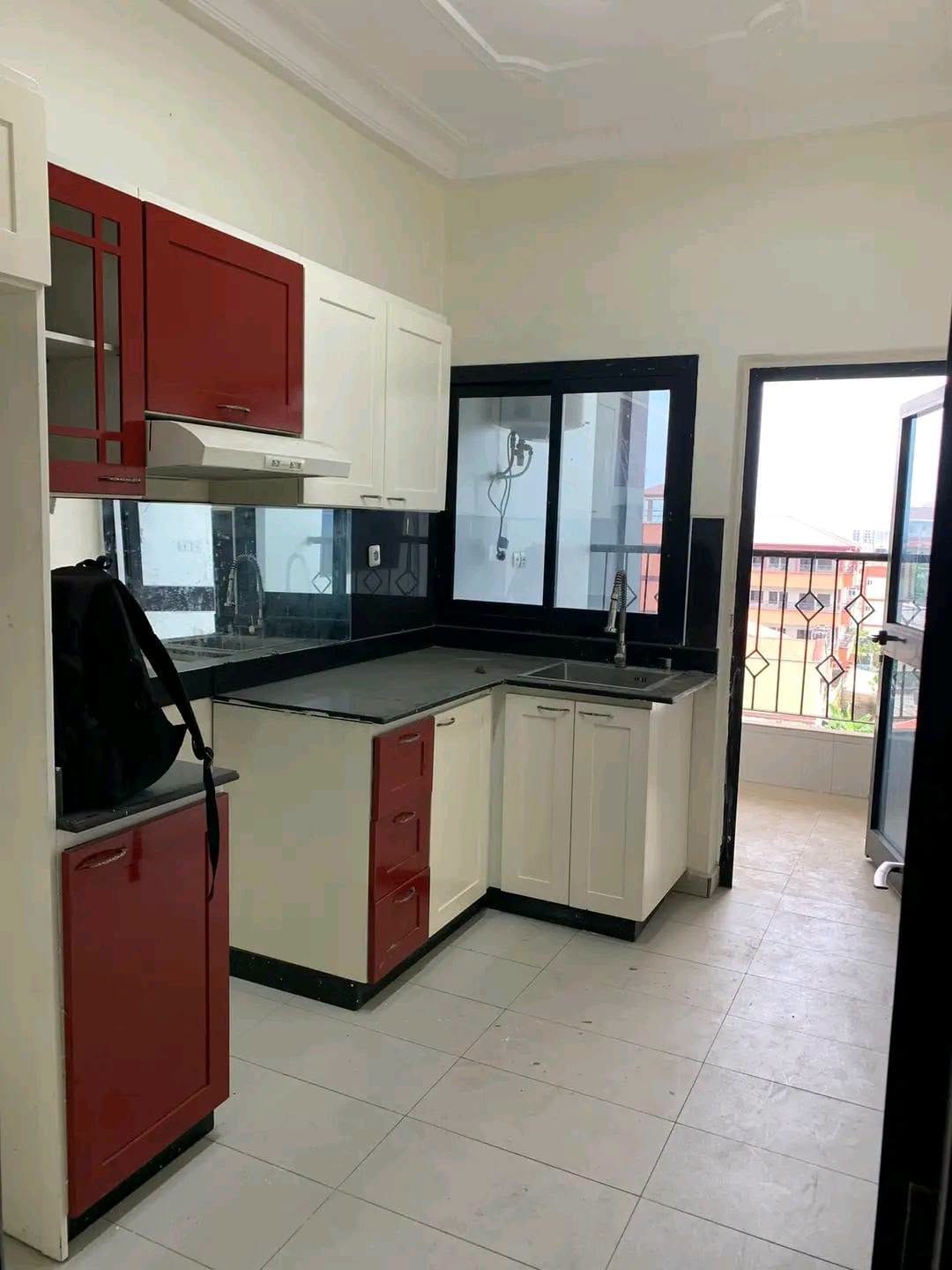 APPARTEMENT MODERNE DE STANDING À LOUER, KOTTO DOUALA Ve