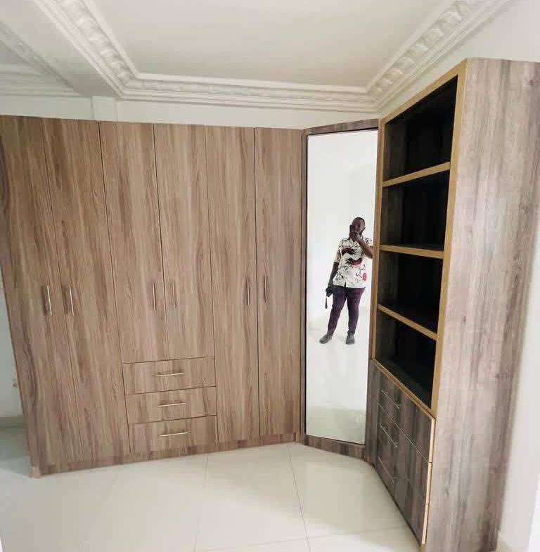 Appartement haut standing à Bonamoussadi carrefour Yoro Djoss